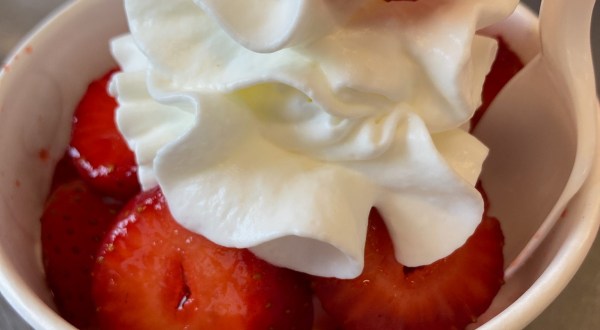 The Best Strawberry Shortcake In The World Is Located At This Vermont Farm Market
