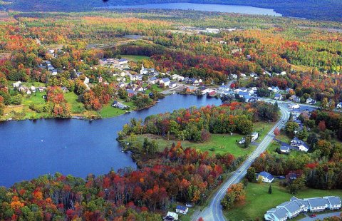 The Charming Town Of Monson, Maine Is Picture-Perfect For A Weekend Getaway