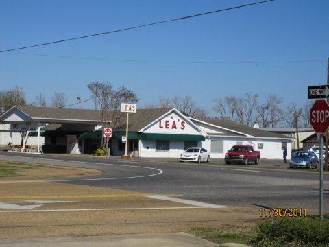 The Small Town In Louisiana Boasting World-Famous Pie Is The Sweetest Day Trip Destination