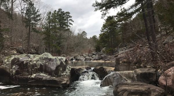 This Missouri Waterfall Is So Hidden, Almost Nobody Has Seen It In Person