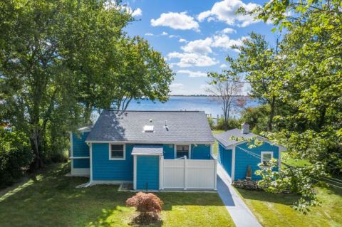 The Waterfront Cottage In Rhode Island That Tops Our Family Travel Bucket List This Year