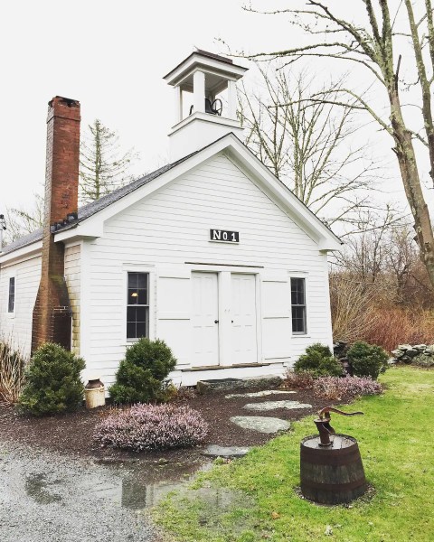 This Charming Airbnb In Rhode Island Used To Be A Schoolhouse And You'll Want To Stay