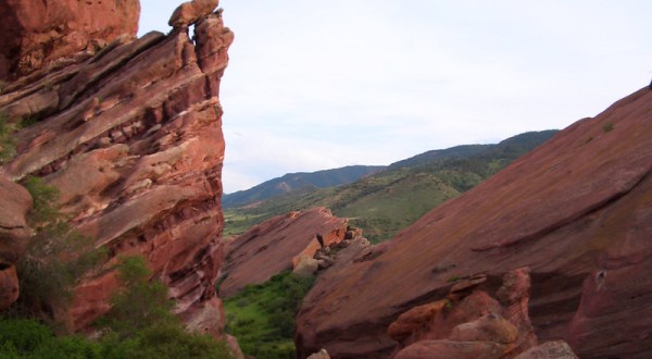 Take An Easy Loop Trail Past Some Of The Prettiest Scenery In Colorado On Red Rocks Trading Post Trail