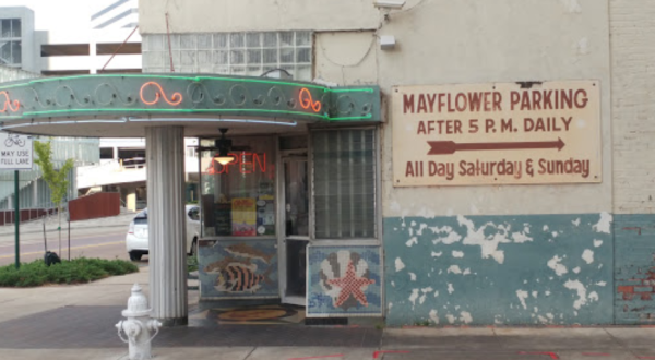 Four Generations Of A Mississippi Family Have Owned And Operated The Legendary Mayflower Café