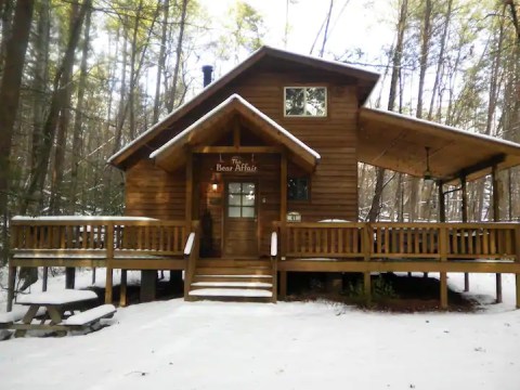 You'll Have A Front-Row View Of Georgia's Chattahoochee National Forest At This Secluded Cabin