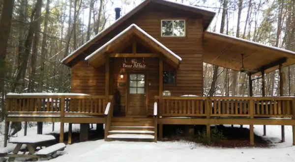 You’ll Have A Front-Row View Of Georgia’s Chattahoochee National Forest At This Secluded Cabin