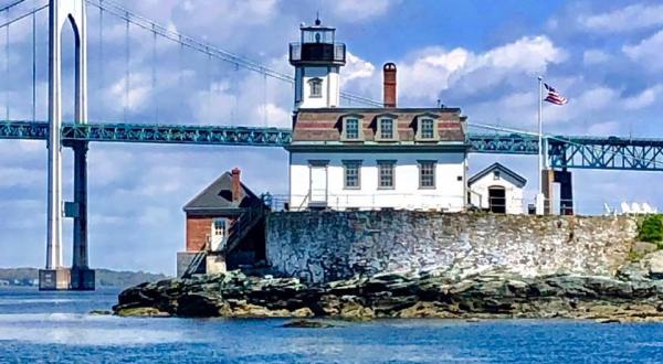 The Light House Getaway In Rhode Island To Check Out When You Want To Stay Somewhere Unique