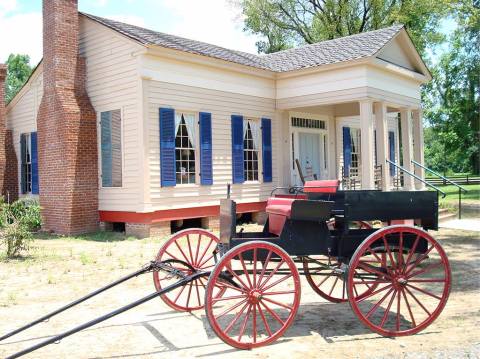 There’s A Themed Bed and Breakfast In The Middle Of Nowhere In Arkansas You’ll Absolutely Love
