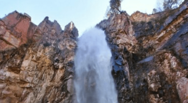 This Arizona Waterfall Is So Hidden, Almost Nobody Has Seen It In Person
