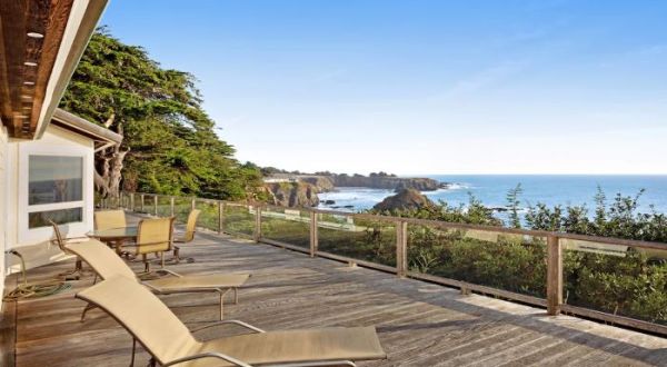 Forget The Resorts, Rent This Charming Waterfront VRBO In Northern California Instead