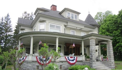 The Charming Bed And Breakfast In Small-Town New York Worthy Of Your Bucket List