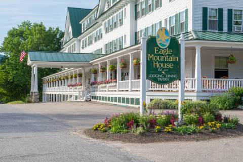 There Are 3 Haunted Hotels Within The Small Town Of Jackson, New Hampshire Alone And That's Not An Exaggeration