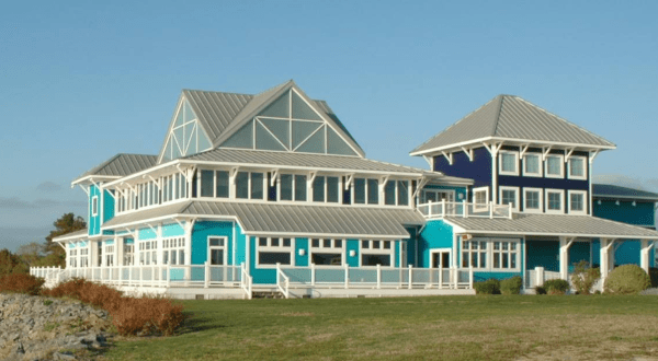 The Best Seafood In The Mid-Atlantic Can Be Found At This Waterfront Restaurant In Virginia