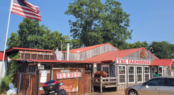 One Of The Most Rustic Restaurants In Georgia Is Also One Of The Most Delicious