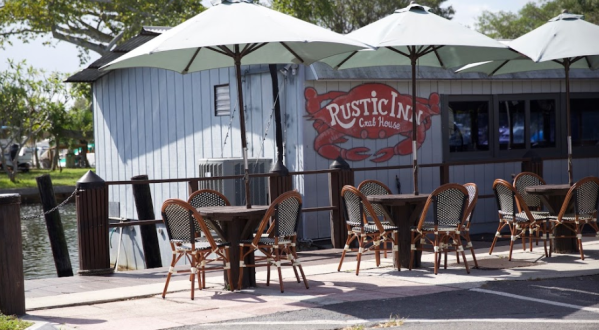 One Of The Most Rustic Restaurants In Florida Is Also One Of The Most Delicious