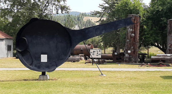 Paul Bunyan’s Fry Pan In Montana Just Might Be The Strangest Roadside Attraction Yet