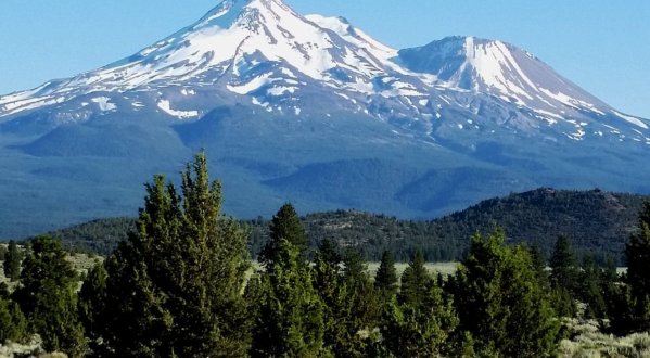 This Weekend Itinerary Is Perfect For Exploring Mount Shasta in Northern California