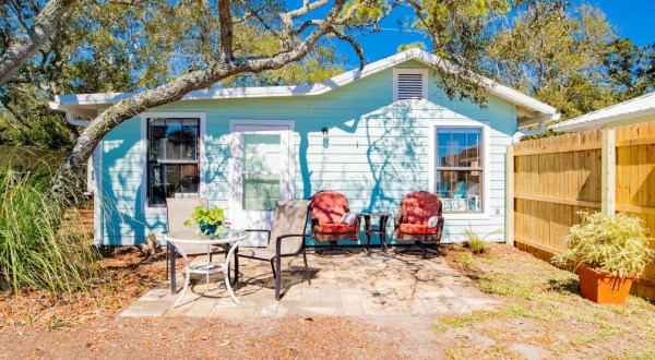 The Water’s Edge Cottage Is A Beach Getaway With The Utmost Charm