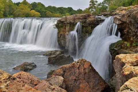Discover One Of Missouri's Most Majestic Waterfalls - No Hiking Necessary