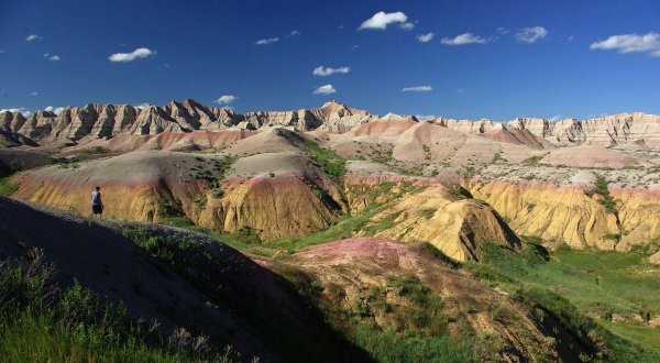 The View From This Little-Known Overlook In South Dakota Is Almost Too Beautiful For Words