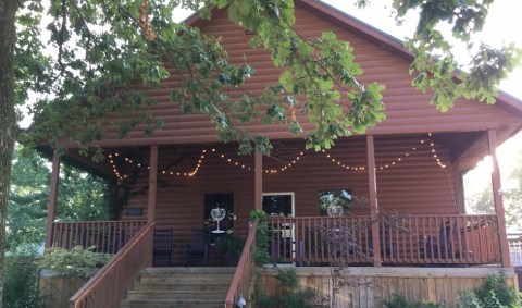 One Of The Most Rustic Restaurants & Wineries In Oklahoma Is Also One Of The Most Delicious