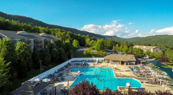 This Swimming Pool With Mountain Views Is Everything You Need For A Day Of Family Fun In Virginia