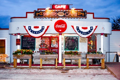 The Small Town In Texas Boasting World-Famous Pie Is The Sweetest Day Trip Destination
