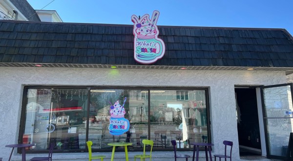 The Outrageous Milkshake Bar In Pennsylvania That’s Piled High With Goodness