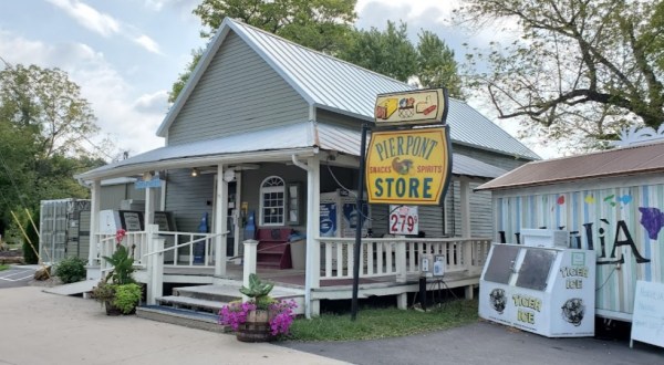 The Middle Of Nowhere General Store With Some Of The Best Sandwiches In Missouri