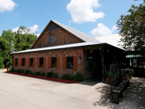 Three Generations Of A Louisiana Family Have Owned And Operated The Legendary Frank’s Restaurant