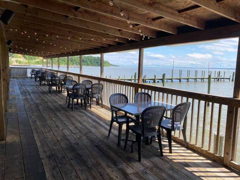 For Some Of The Most Scenic Waterfront Dining In Maryland, Head To Captain Billy's Crab House
