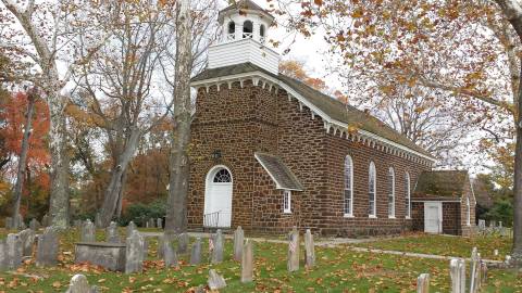 The Oldest Church In New Jersey Dates Back To The 1700s And You Need To See It