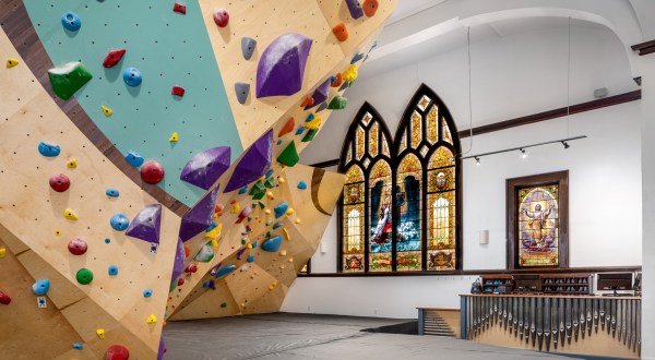 This Climbing Gym In Oregon Is Located Inside A Former Church, And It’s Mind-Blowingly Awesome