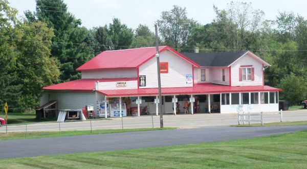 The Middle-Of-Nowhere General Store With Some Of The Best Pizza And Subs In Michigan