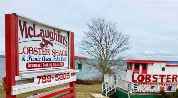 Roll Up Your Sleeves And Feast On Succulent Lobster At McLaughlin’s Lobster Shack In Maine