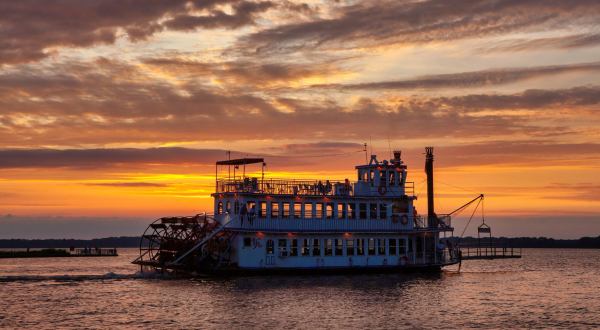 This Summer, Take On A Sunset Dinner Tour For The Ultimate Pennsylvania Day Trip
