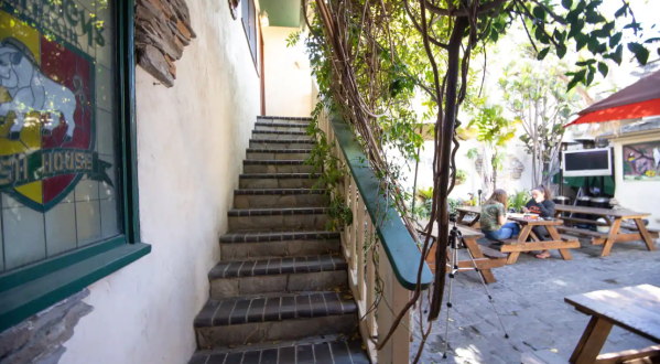 This Walk-Up Airbnb in Southern California Comes With Its Own Private Entrance from the Patio of an Irish Pub