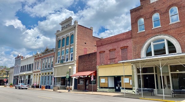 Visit The Friendliest Town In Indiana The Next Time You Need A Pick-Me-Up