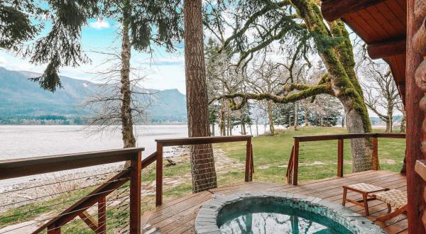 You’ll Have A Front-Row View Of The Columbia River At These Cozy Cabins In Washington