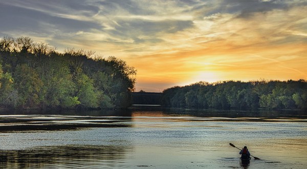 Paddle The Connecticut River For A One-Of-A-Kind Connecticut Adventure