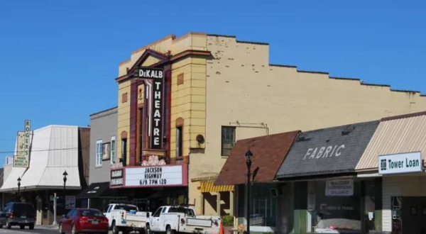 Just 40 Minutes From Gadsden, Fort Payne Is The Perfect Alabama Day Trip Destination