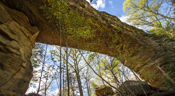 Take A Hike To A Kentucky Rock Formation That’s Like The Miniature Gateway Arch