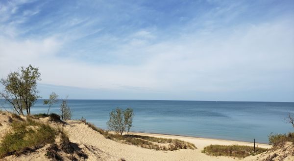 Take A Hike To The Top Of An Indiana Dune That’s Like Something From A Movie