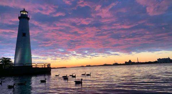 The Sunrises At Milliken State Park And Harbor In Detroit Are Worth Waking Up Early For