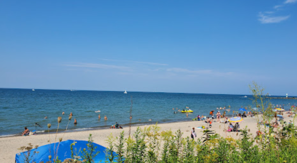 Geneva-On-The-Lake, Ohio Is One Of The Best Towns In America To Visit When The Weather Is Warm
