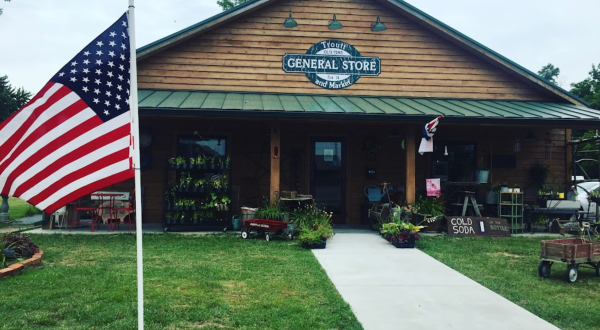 This Tiny Cafe And Store In Kentucky Is Hidden In This Tiny River Town And Has Everything Your Heart Desires