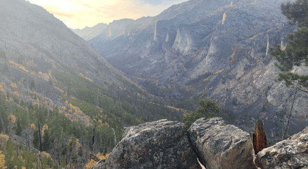 Take A Hike To A Montana Overlook That’s Like A Miniature Grand Canyon
