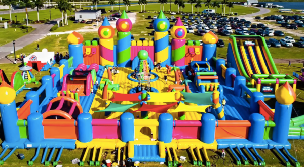 The World’s Largest Bounce House Is Heading To Minnesota This Summer