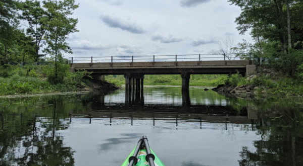 Paddle The Quinebaug River Canoe Trail For A One-Of-A-Kind Massachusetts Adventure