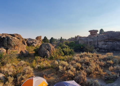 Sleep Next To Giant Boulders At This Quiet Campground In Utah